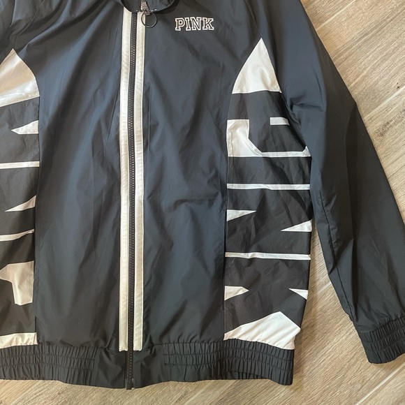 Victoria’s Secret PINK Black & White Logo Windbreaker Jacket | Size XS/S - Picture 2 of 5